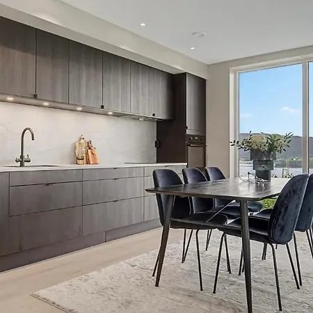Appartement In Quiet Area *